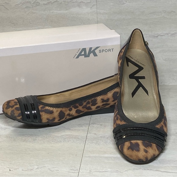 Anne Klein Sport Atworth Animal Cheetah Print Slip Ons Ballet Flats Size 7.5M - Picture 2 of 8